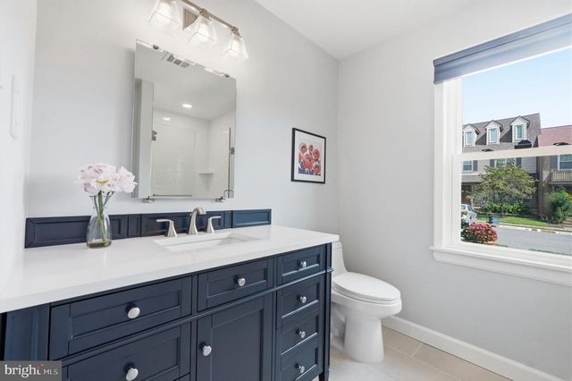 4500 SAWGRASS CT, Alexandria, VA 22312