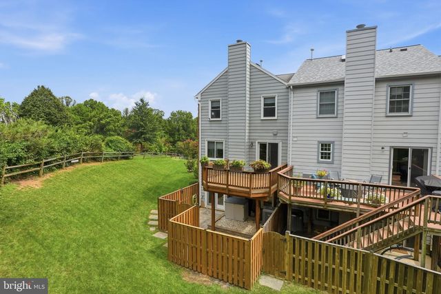 4500 SAWGRASS CT, Alexandria, VA 22312