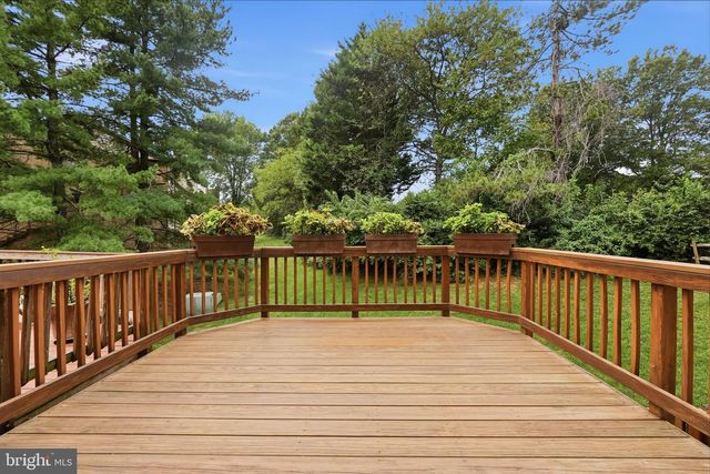 4500 SAWGRASS CT, Alexandria, VA 22312