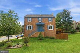 4500 SAWGRASS CT, Alexandria, VA 22312