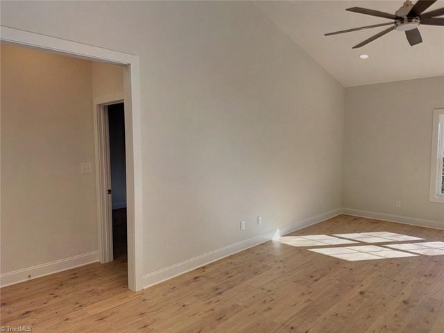 5028 Whitewood Lane, Winston-salem, NC 27104