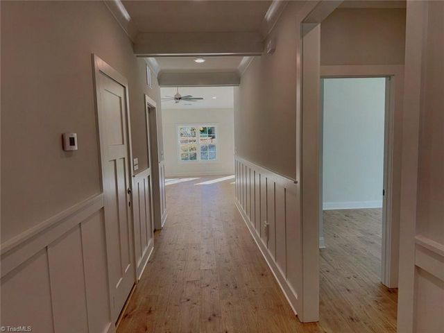 5028 Whitewood Lane, Winston-salem, NC 27104