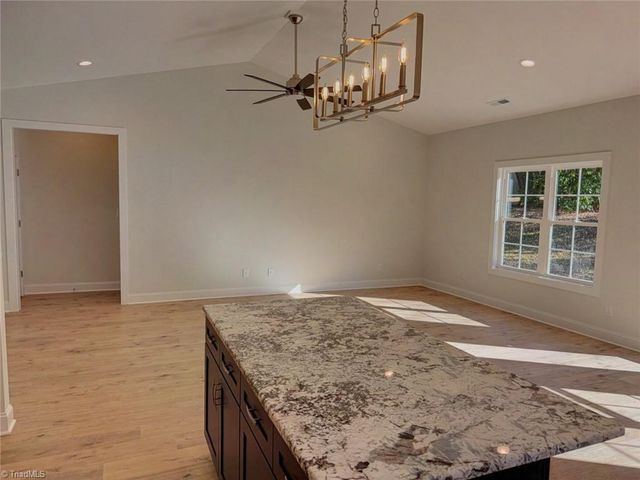 5028 Whitewood Lane, Winston-salem, NC 27104