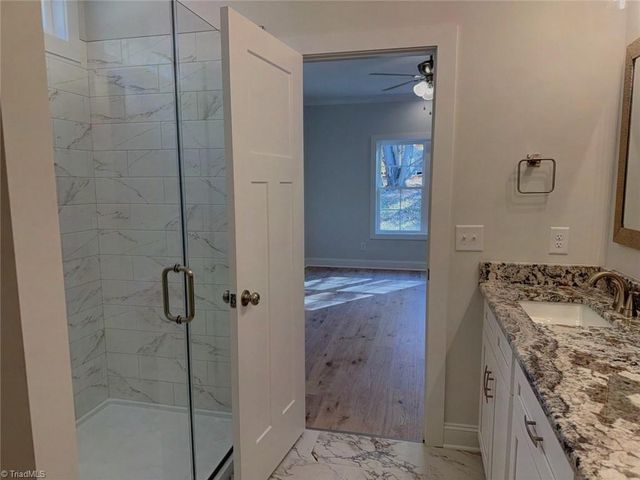 5028 Whitewood Lane, Winston-salem, NC 27104