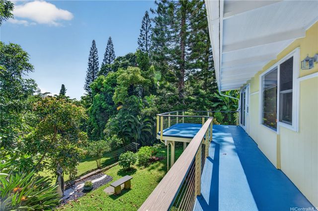 47-337 Mahakea Road, Kaneohe, HI 96744