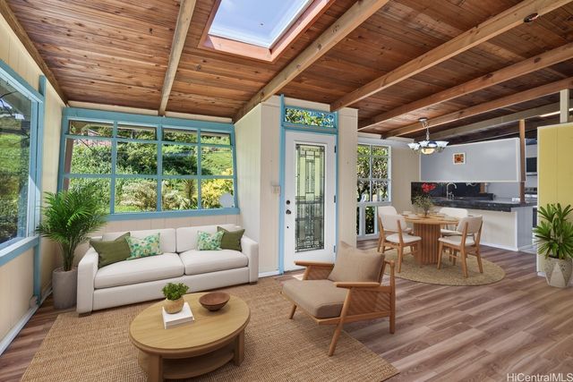 47-337 Mahakea Road, Kaneohe, HI 96744