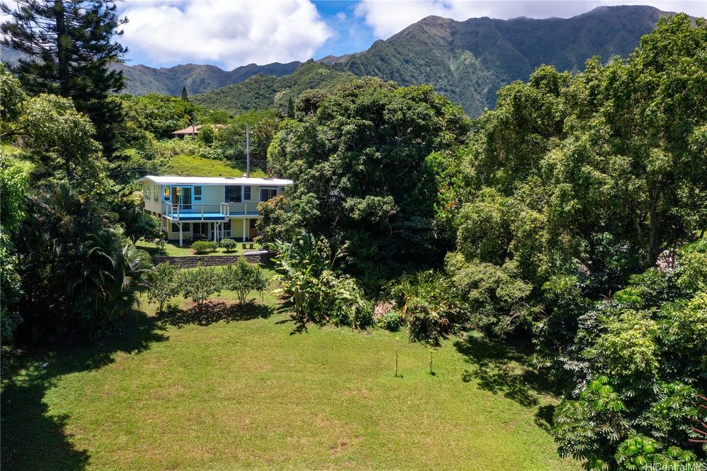 47-337 Mahakea Road, Kaneohe, HI 96744