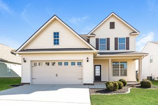 1010 Keeneland Dr, Gallatin, TN 37066