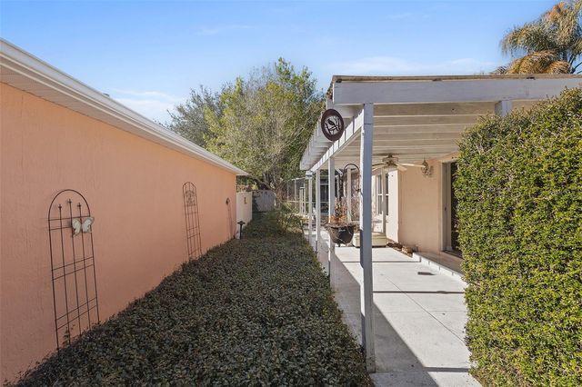 1828 MARQUEZ LOOP, Lady Lake, FL 32159