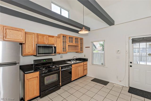 750 Brayton Avenue, Cleveland, OH 44113