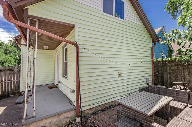 750 Brayton Avenue, Cleveland, OH 44113
