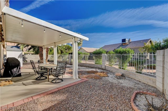 5773 Sunny Orchard Lane, Las Vegas, NV 89110