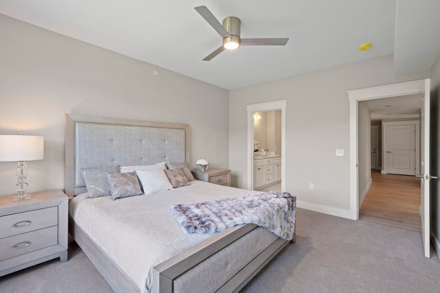 745 Manhattan Boulevard, 203, Dayton, KY 41074