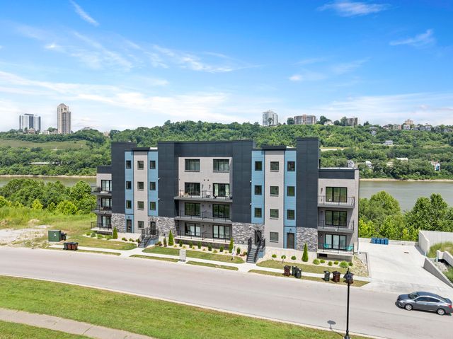 745 Manhattan Boulevard, 203, Dayton, KY 41074