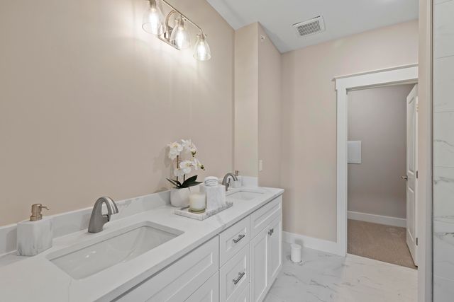 745 Manhattan Boulevard, 203, Dayton, KY 41074