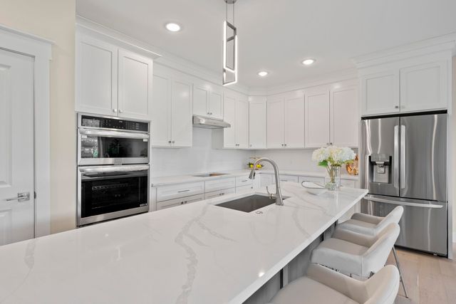 745 Manhattan Boulevard, 203, Dayton, KY 41074