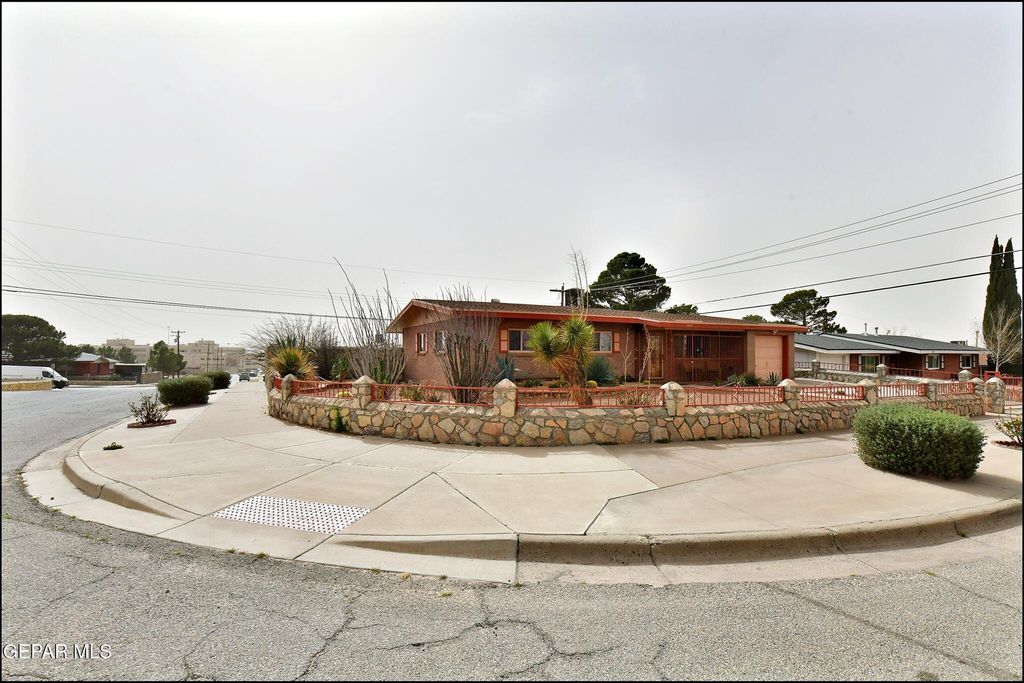 7830 Basswood Avenue, El Paso, TX 79925