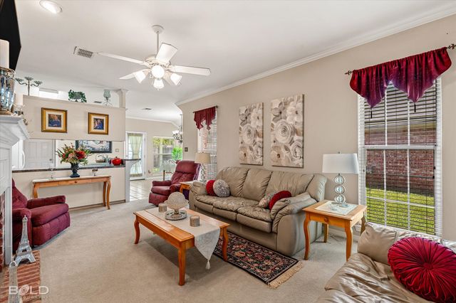 6004 Kateland Circle, Bossier City, LA 71111