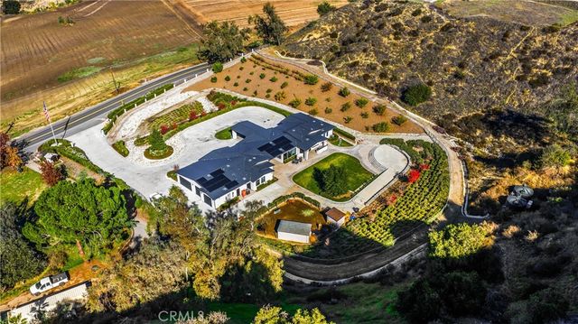 31615 Live Oak Canyon, Redlands, CA 92373