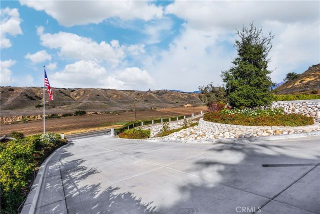 31615 Live Oak Canyon, Redlands, CA 92373