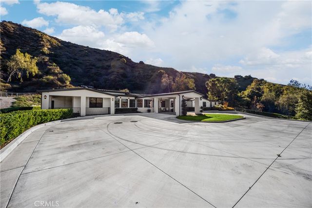 31615 Live Oak Canyon, Redlands, CA 92373