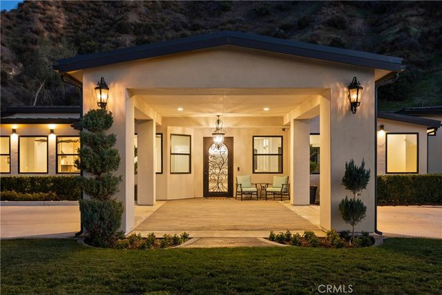 31615 Live Oak Canyon, Redlands, CA 92373