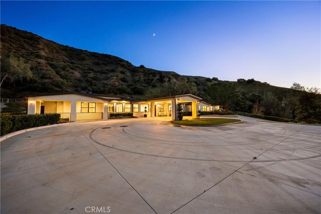 31615 Live Oak Canyon, Redlands, CA 92373