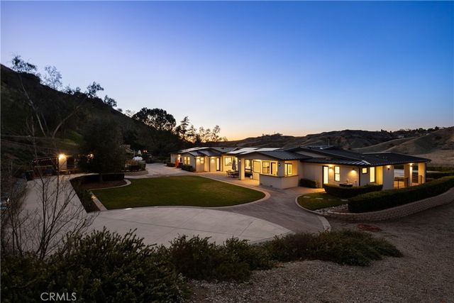 31615 Live Oak Canyon, Redlands, CA 92373