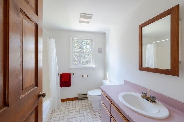 110 Wellfleet Woods Ln, Wellfleet, MA 02667