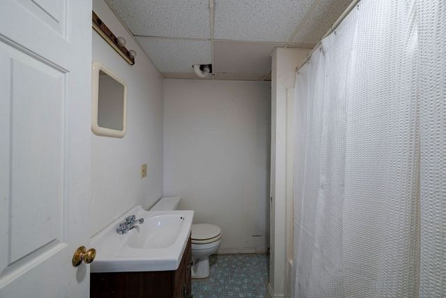 110 Wellfleet Woods Ln, Wellfleet, MA 02667