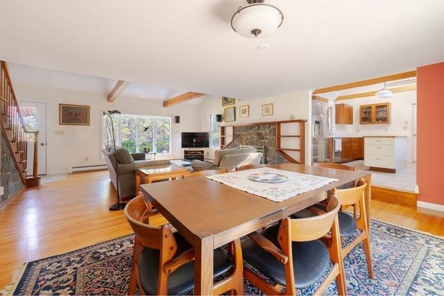 110 Wellfleet Woods Ln, Wellfleet, MA 02667