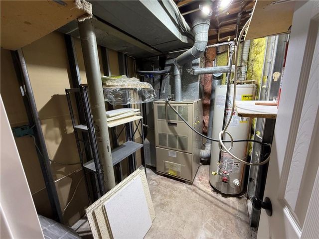 10703 W 67th Street, Shawnee, KS 66203