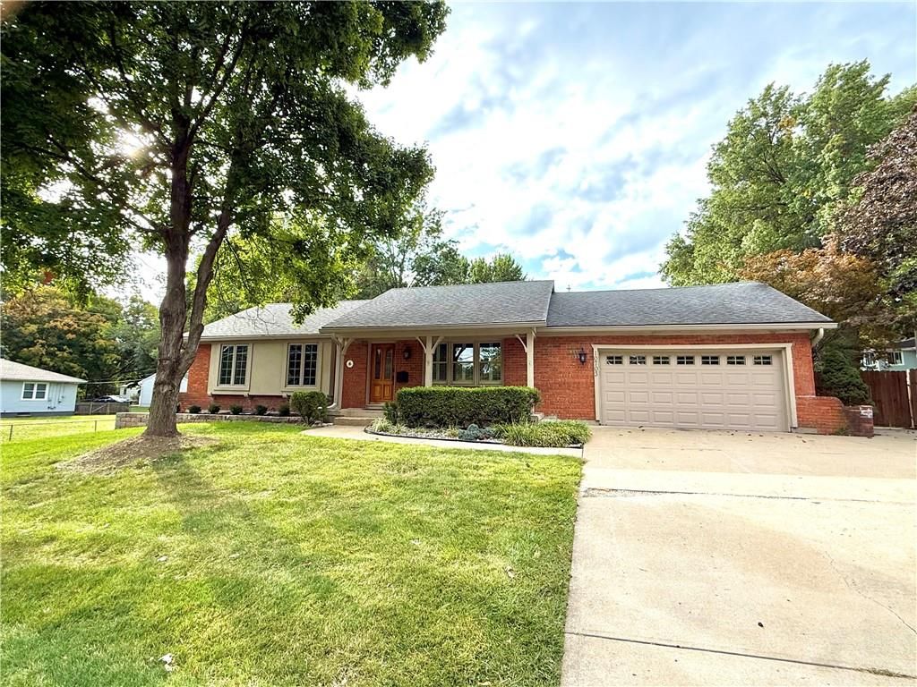 10703 W 67th Street, Shawnee, KS 66203