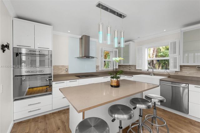 820 NE 83rd St, Miami, FL 33138