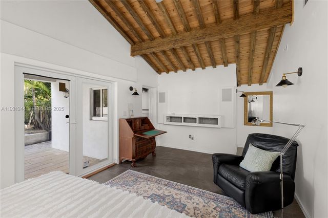 820 NE 83rd St, Miami, FL 33138