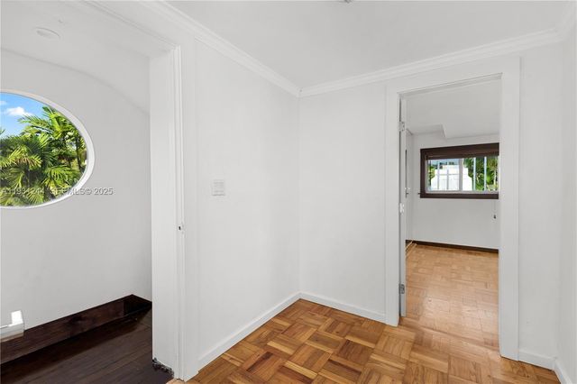 820 NE 83rd St, Miami, FL 33138