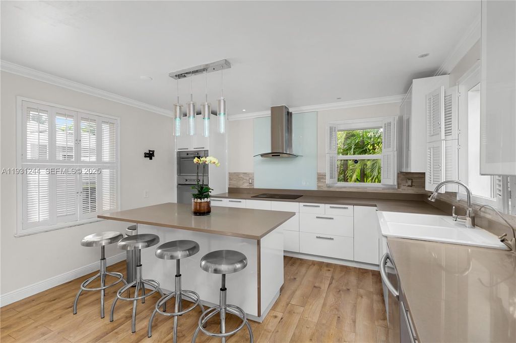 Image 15 of property listing at 820 NE 83rd St, Miami, FL 33138