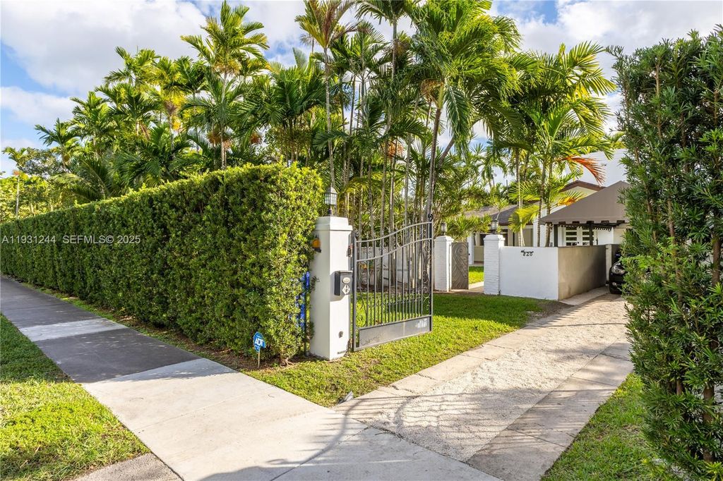 Image 2 of property listing at 820 NE 83rd St, Miami, FL 33138