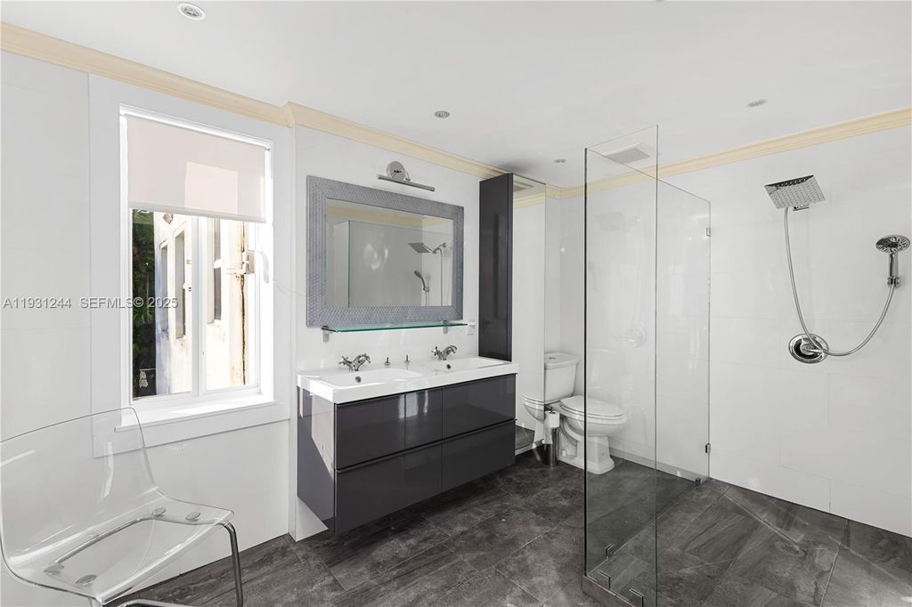 Image 32 of property listing at 820 NE 83rd St, Miami, FL 33138