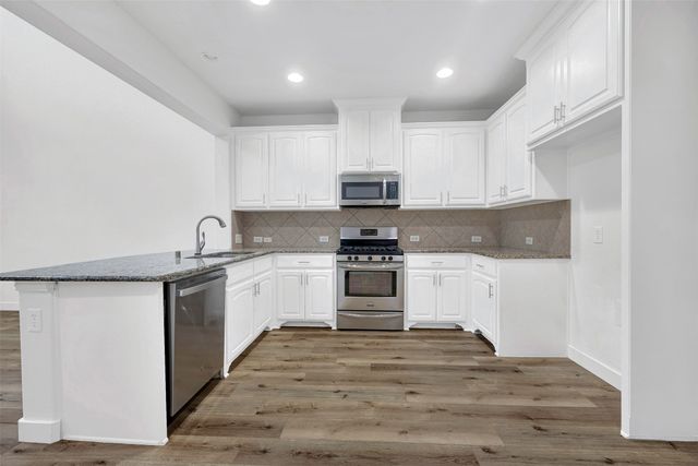 736 S Greenville Avenue, Richardson, TX 75081