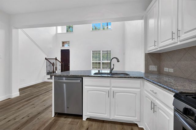736 S Greenville Avenue, Richardson, TX 75081