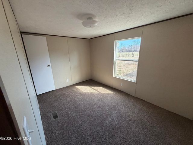 840 Belgrade Swansboro Road, Stella, NC 28582