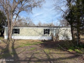 840 Belgrade Swansboro Road, Stella, NC 28582