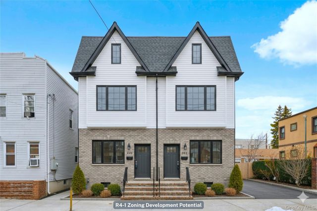 6161 62nd Avenue, Middle Village, NY 11379