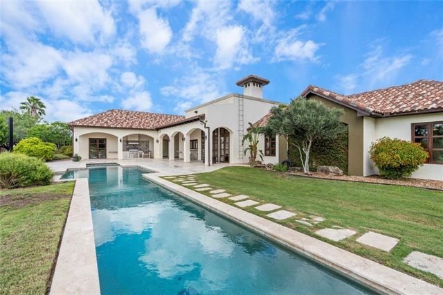 1421 Encanto Service Road, Weslaco, TX 78596