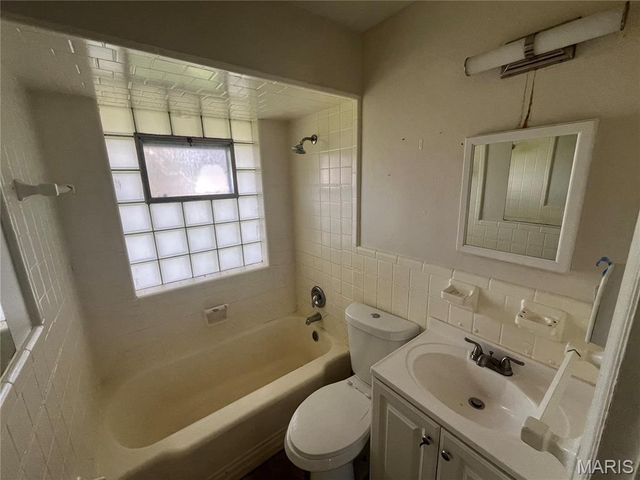 324 Gage Drive, Ferguson, MO 63135