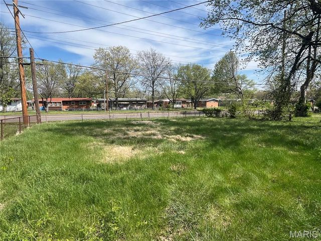 324 Gage Drive, Ferguson, MO 63135
