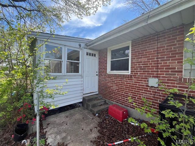 324 Gage Drive, Ferguson, MO 63135