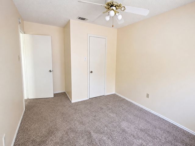 530 Rawls Circle, Irving, TX 75061