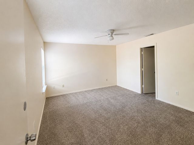 530 Rawls Circle, Irving, TX 75061